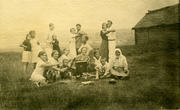 В Шабалинском крае 1935 год – год открытия на Новотроицком льнозаводе детского сада