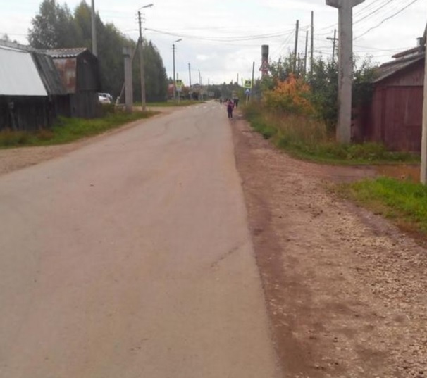 В Шабалинском районе 13-летниВ Шабалинском районе 13-летний школьник попал под колеса ВАЗ-21053й школьник попал под колеса ВАЗ-21053